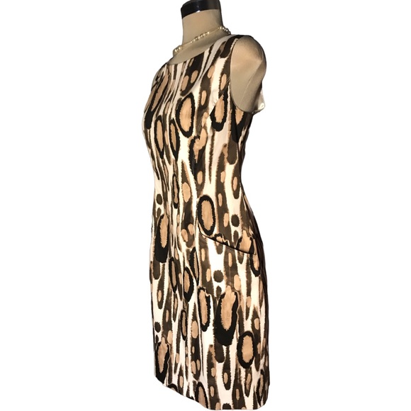*New* TAHARI Leopard Black Beige and White Sleeveless Sheath Side Pockets Size 8 - Picture 9 of 16